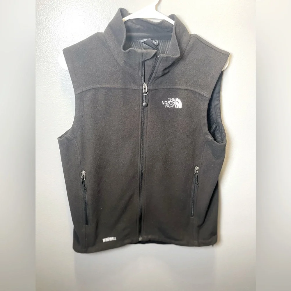 The North Face Men's‎ The Windwall Black Vest Zip Pockets Size Small